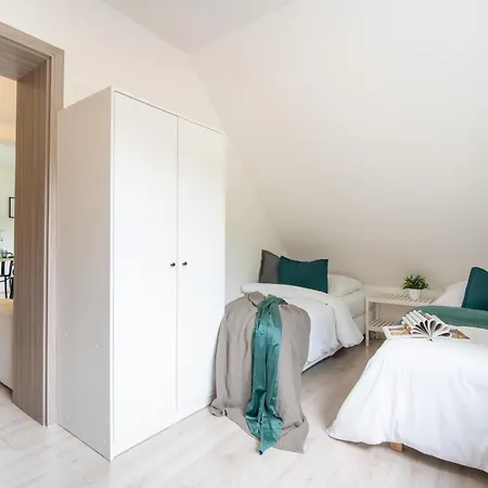 Forest Retreat Apartino - U Lesa, Parkovani Zdarma, Starlink 250 Mbs, Terasa & Grill, Soukrome Ohniste, Nespresso, Netflix *