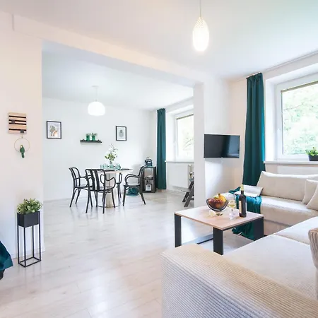 Appartement Forest Retreat Apartino - U Lesa, Parkovani Zdarma, Starlink 250 Mbs, Terasa & Grill, Nespresso, Netflix