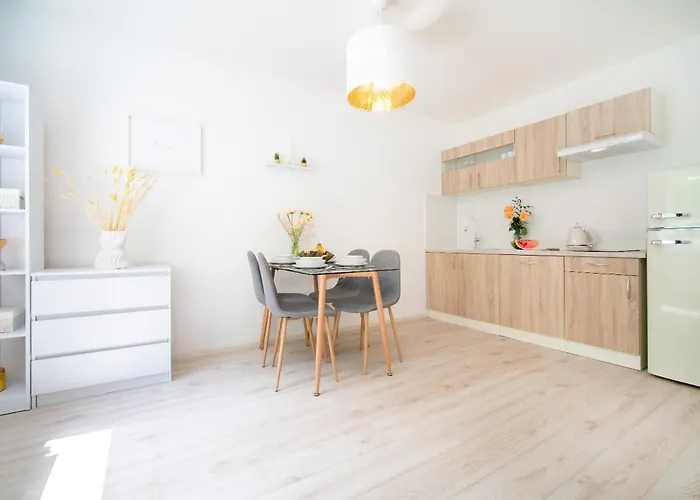 Appartement Forest Retreat Apartino - U Lesa, Parkování Zdarma, Starlink 250 Mbs, Terasa&grill, Soukromé Ohniště, Nespresso, Netflix